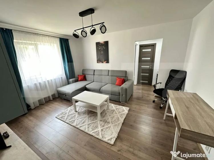 Apartament cu 2 camere semidecomandat în Micro 6