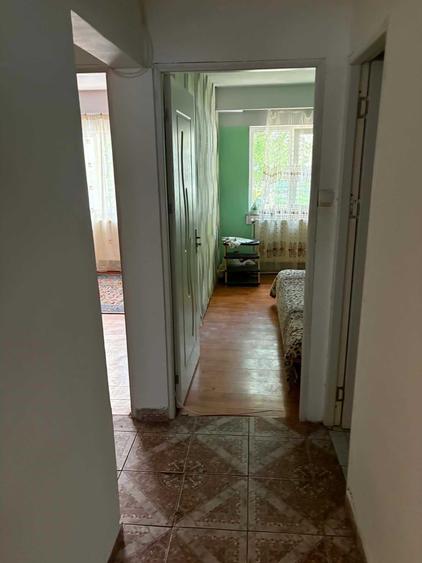 Apartament cu 4 camere decomandat în Paltiniș