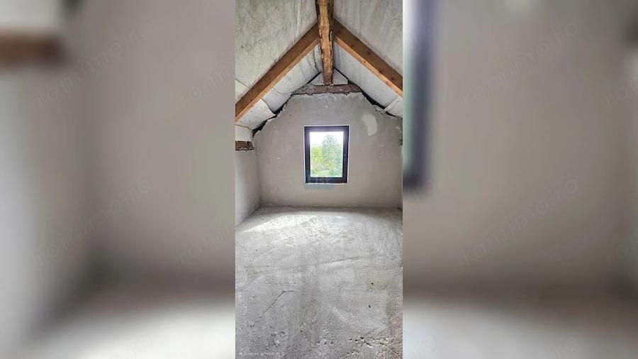 Teren de 936 mp, în Jelna