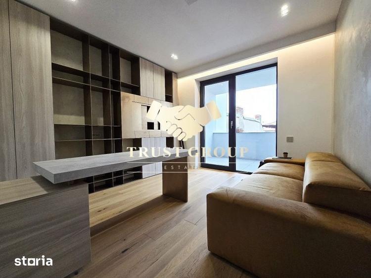 Apartament cu 4 camere decomandat în Aviatorilor