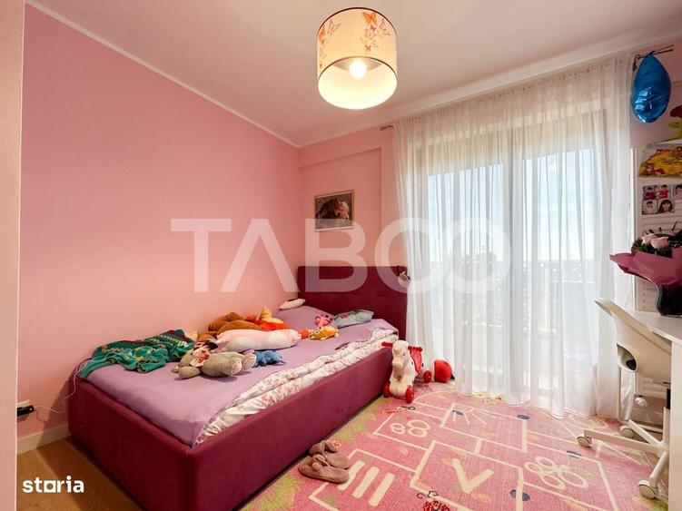 Apartament cu 4 camere semidecomandat în Europa