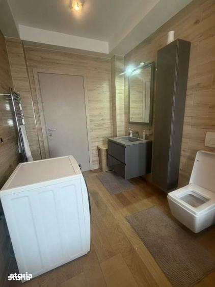 Casă cu 4 camere cu Teren 500 Mp în Central