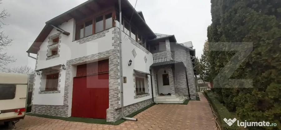Casă cu 6 camere cu Teren 912 Mp în Pucioasa