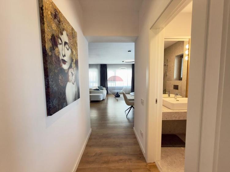 Apartament cu 2 camere semidecomandat, mobilat în Floreasca