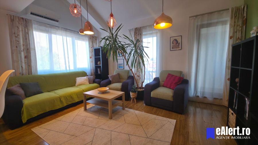 Apartament cu 3 camere decomandat în Dămăroaia