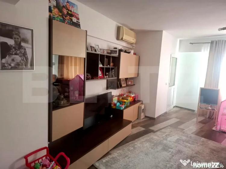 Apartament cu 3 camere, 76.58 mp, decomndat, zona Micro 11 - 15