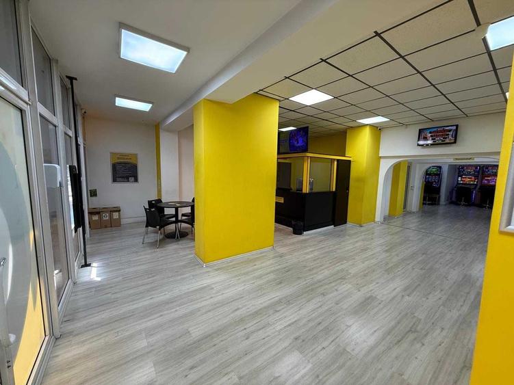 Spațiu comercial, de 138 mp, în Central