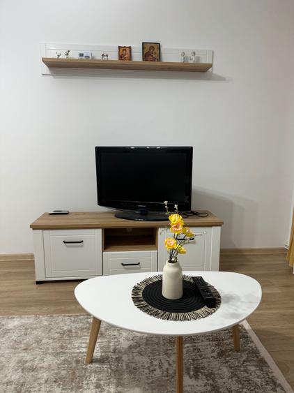 Apartament cu 2 camere decomandat în City Park Mall