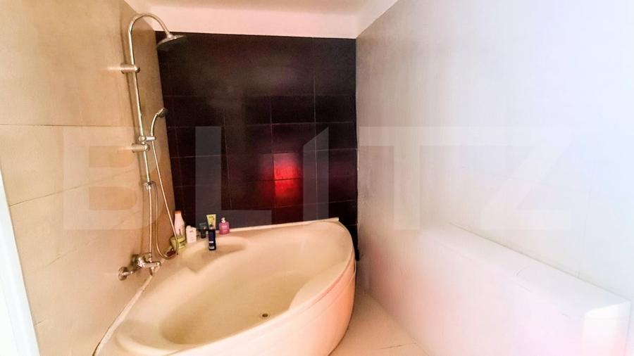Casă cu 4 camere cu Canalizare în Florești