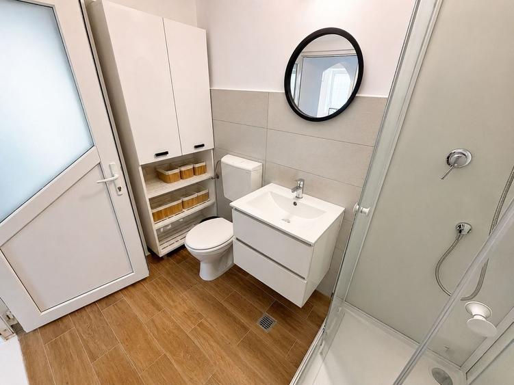 Garsoniera Studio Demisol Inalt Piata Victoriei Caderea Bastiliei - 5