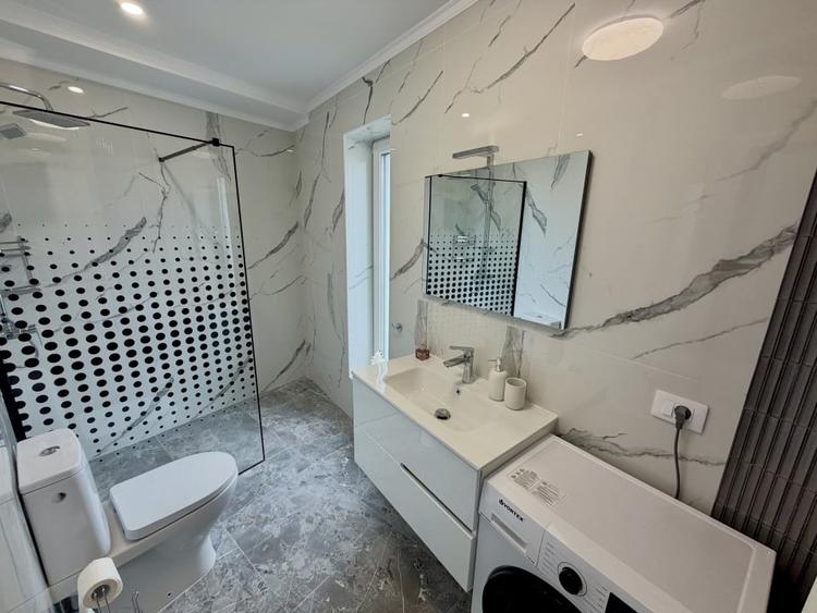 Apartament cu 2 camere decomandat, mobilat în Central