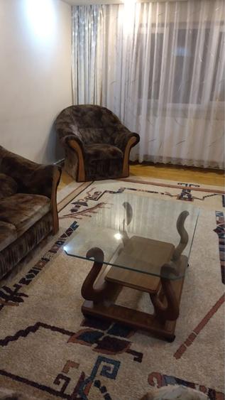 Apartament cu 3 camere decomandat în George Enescu