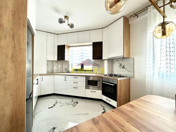 Apartament cu 2 camere decomandat în Central