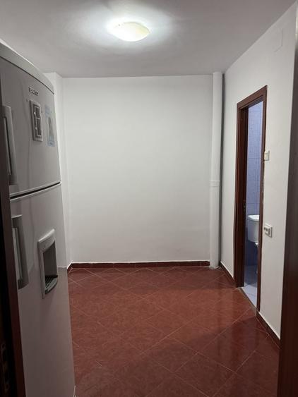 Garsonieră decomandată în Apărătorii Patriei