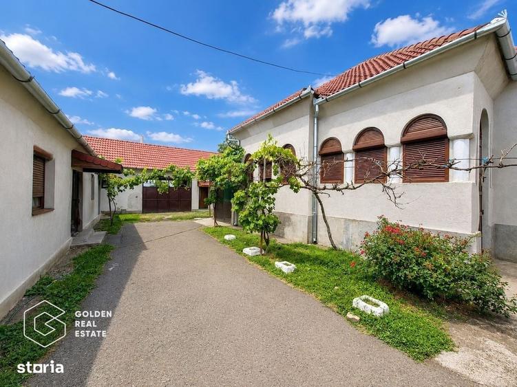 Casă cu 4 camere decomandat în Ususău