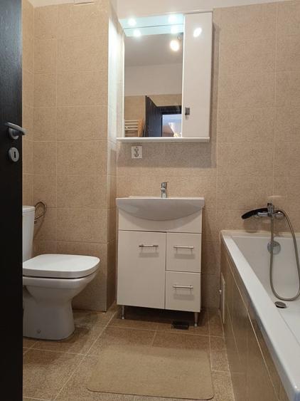 Apartament cu 2 camere decomandat în Păcii