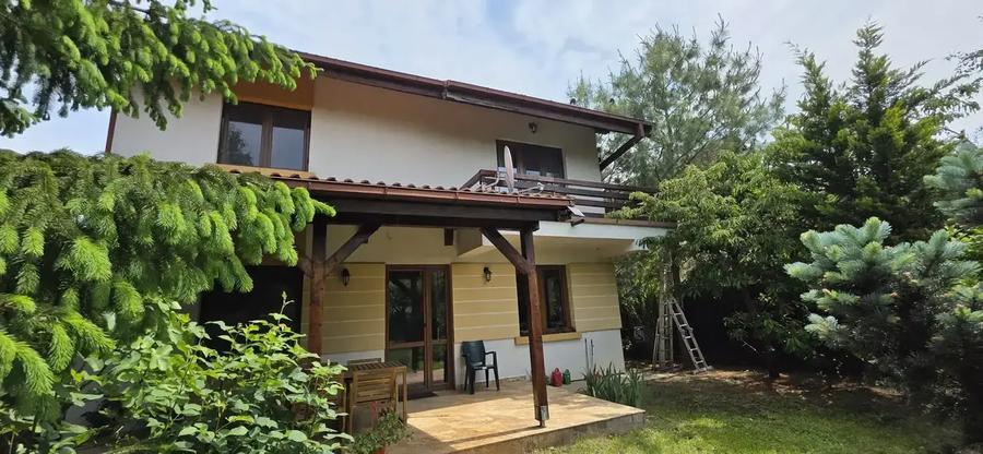 Casă cu 5 camere cu Canalizare în Corbeanca