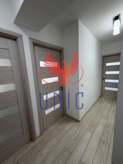 Apartament cu 3 camere nedecomandat, mobilat în Calea Severinului