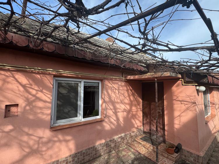 Casă individuală cu 5 camere cu Canalizare în Anadolchioi