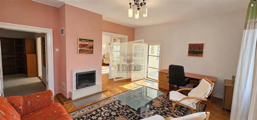 Apartament cu 4 camere circular, mobilat în Sub Arini