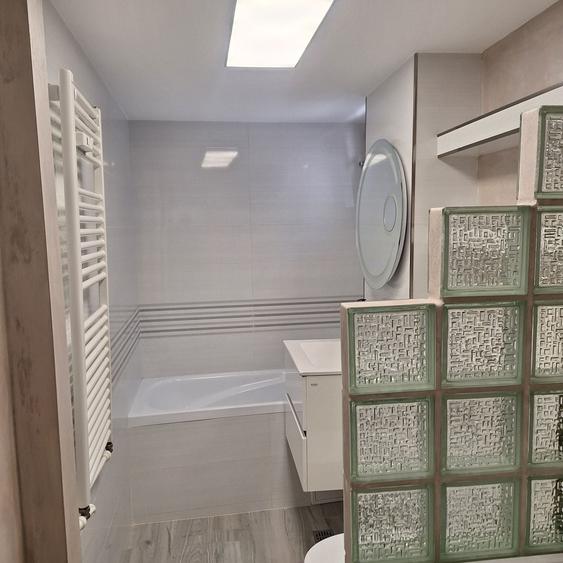 Apartament cu 2 camere decomandat în Găvana