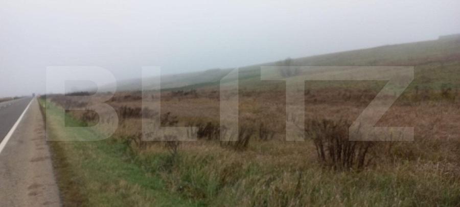 Teren Construcții intravilan de 7700 mp, în Sud-Vest