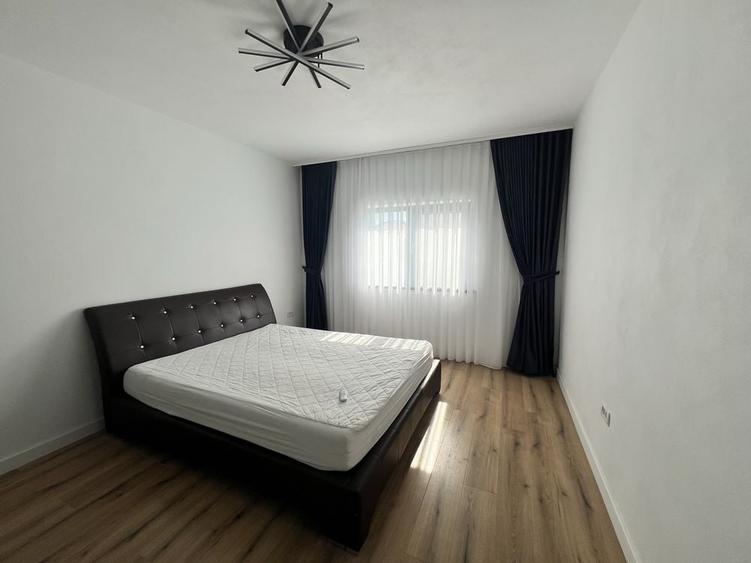 Casă cu 4 camere cu Teren 800 Mp în Remetea Mare