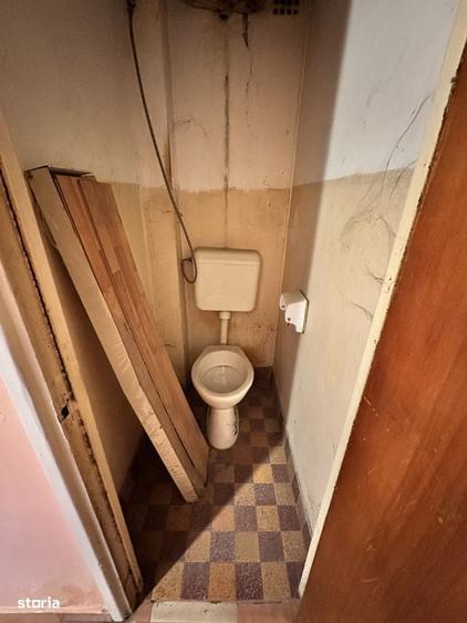 Apartament cu 4 camere decomandat în Rahova