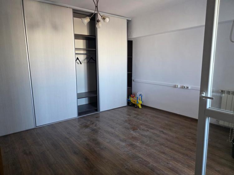 Apartament cu 2 camere decomandat în Națiunile Unite