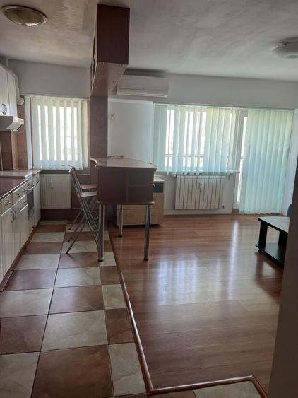 Garsonieră semidecomandată în Nerva Traian