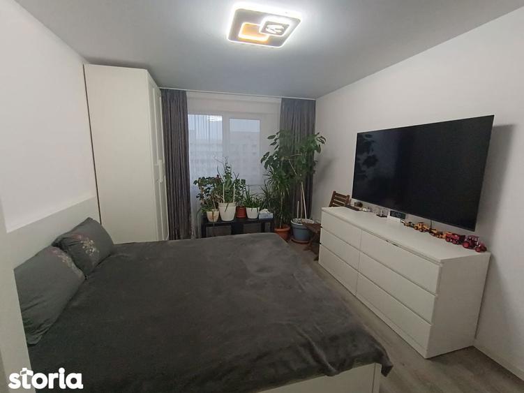 Apartament cu 3 camere, mobilat în Tei