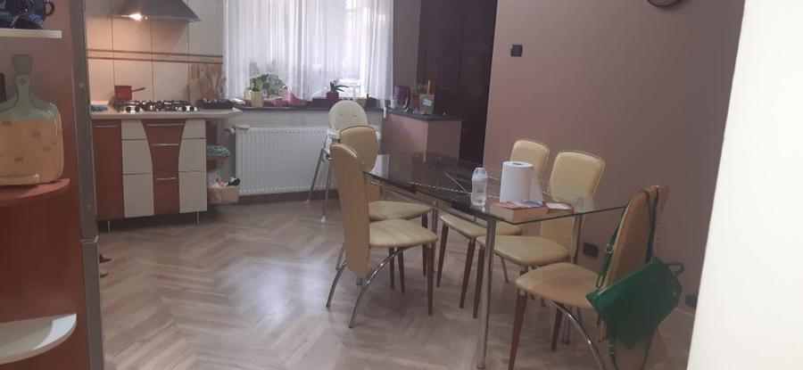 Casă cu 5 camere cu Teren 1800 Mp în Săsar
