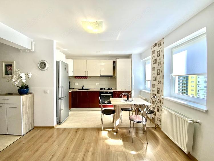 Apartament cu 2 camere decomandat în Tractorul
