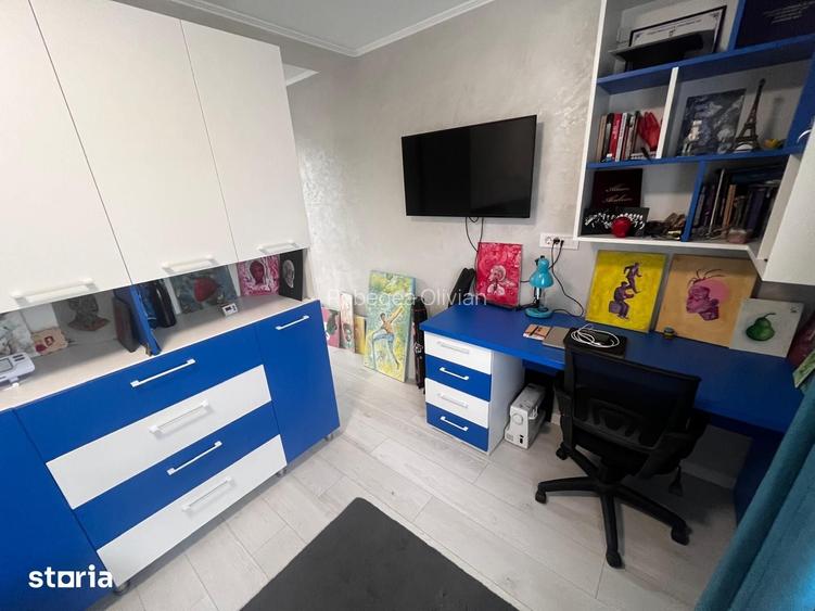 Casa superba cu 4 camere si 2 bai, zona Rediu