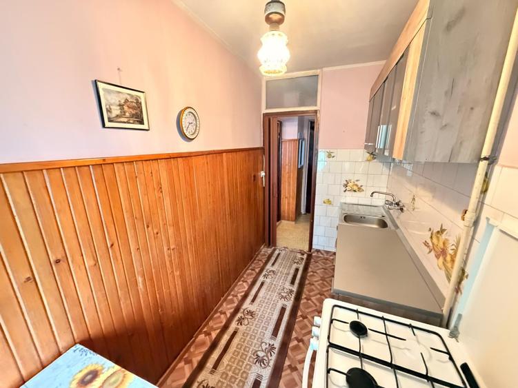 Garsonieră decomandată, mobilată în Central