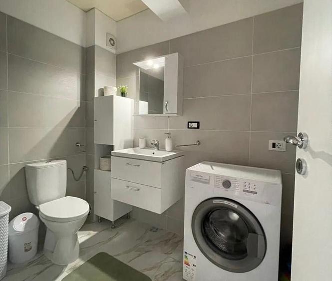 Apartament cu 2 camere semidecomandat în Vișan