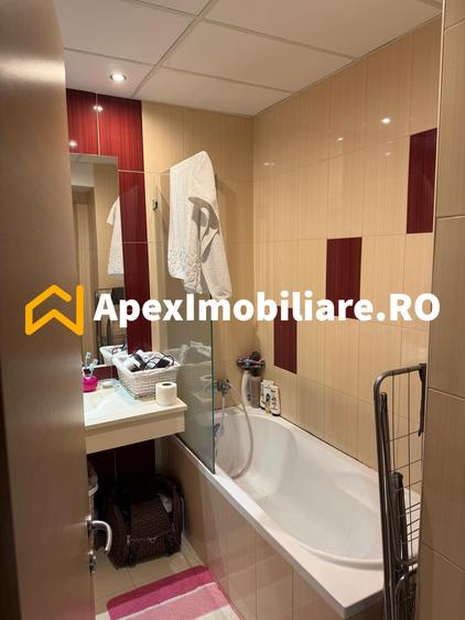 Apartament cu 3 camere decomandat în Vitan