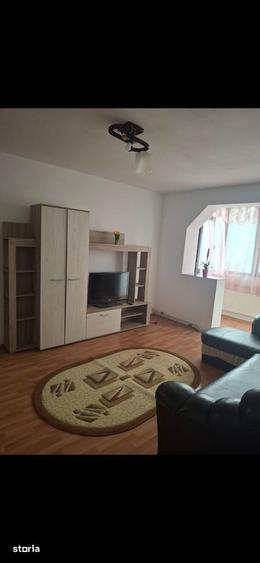 Apartament cu 2 camere, mobilat în Central