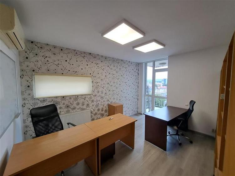 Birou, de 110 mp, în Semicentral