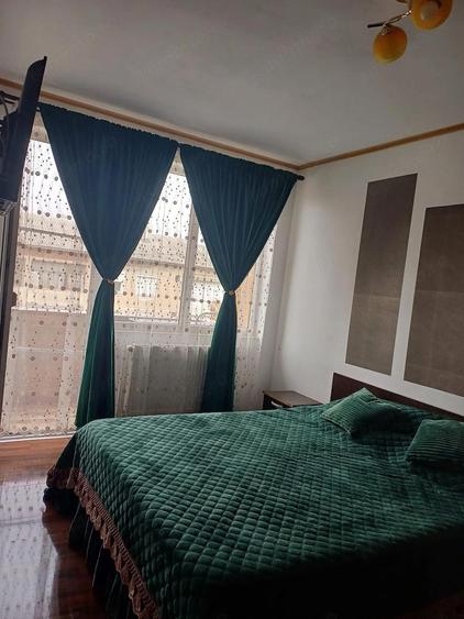 Apartament cu 3 camere semidecomandat în Central