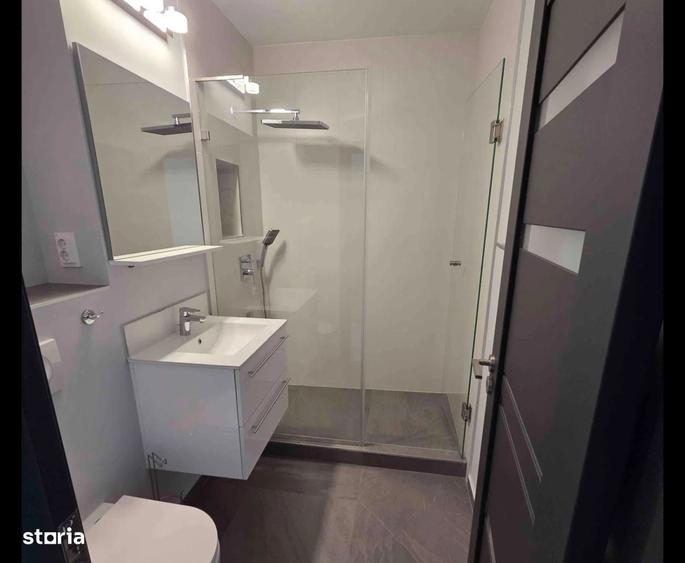 Garsoniera la cheie, etaj intermediar, zona strazii BUCEGI - 8