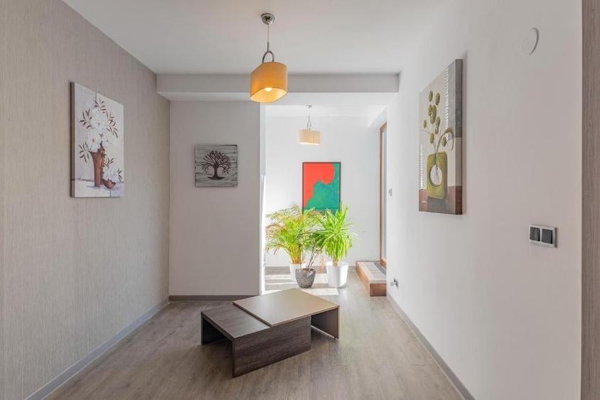 Penthouse cu 4 camere decomandat în Poiana Brașov