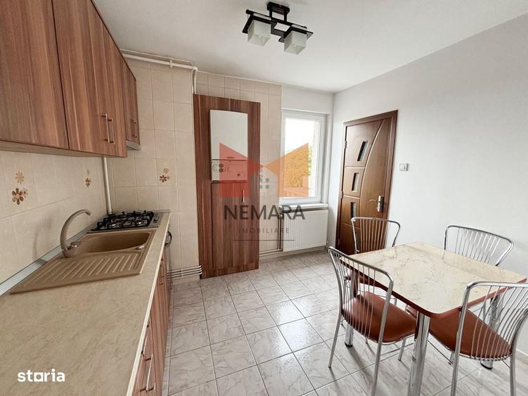 Apartament cu 2 camere decomandat în 7 Noiembrie