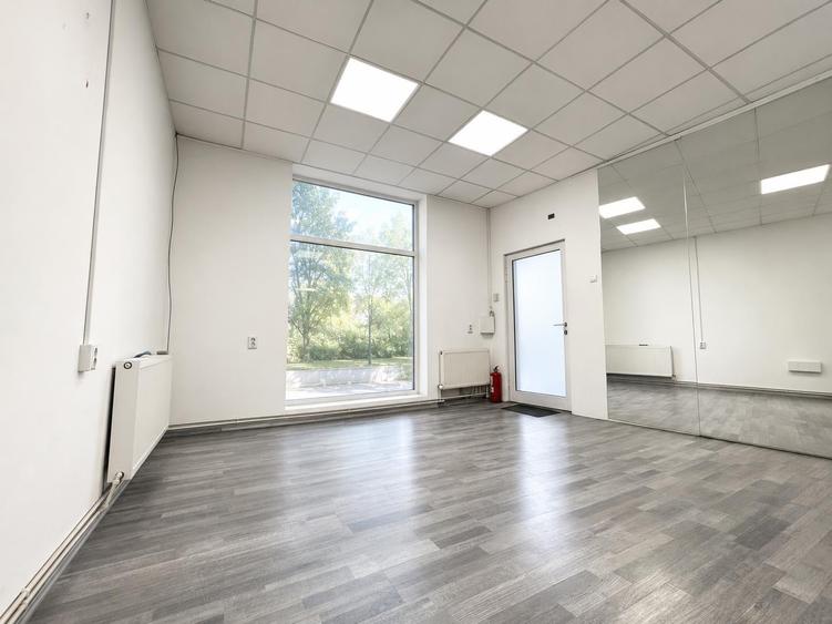 Spațiu comercial, de 40 mp, în Central