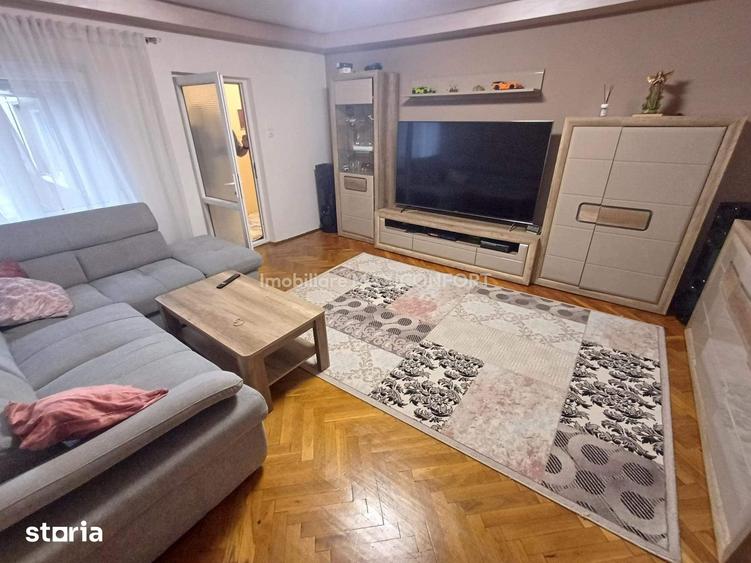 Casă cu 5 camere cu Teren 285 Mp în Apollo
