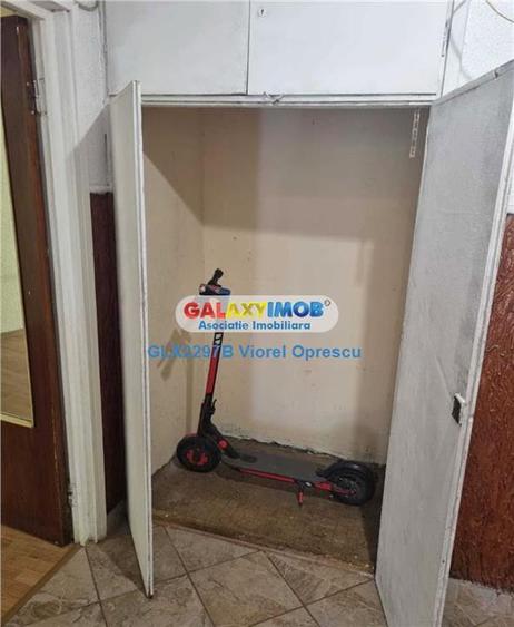 Apartament cu 3 camere semidecomandat în Titan