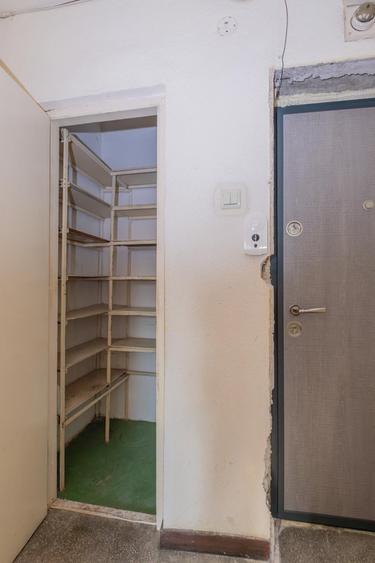 Apartament cu 2 camere semidecomandat în Tomis III