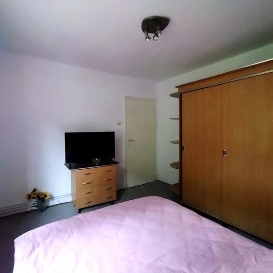 Apartament cu 2 camere semidecomandat, mobilat în Tipografilor