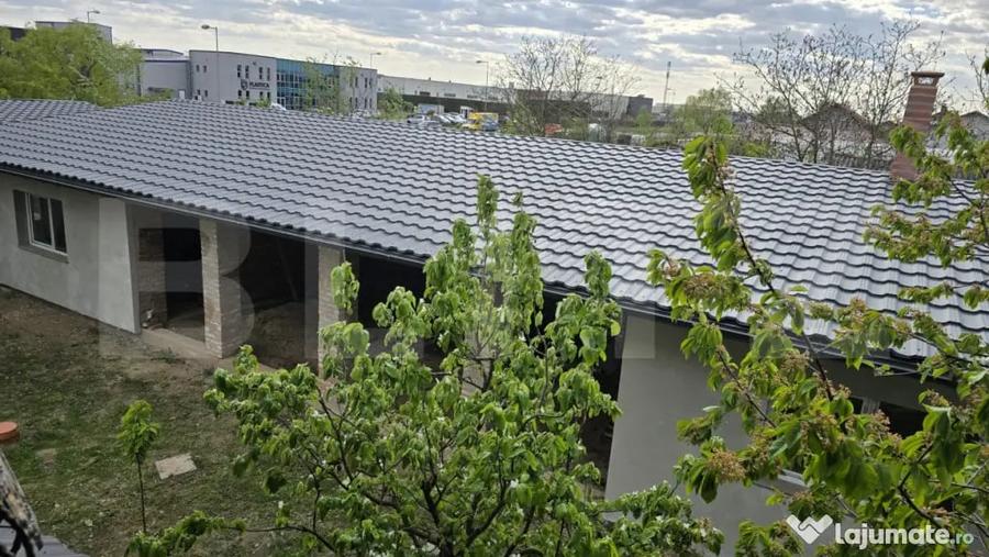 Spațiu comercial, de 115 mp, în Periferie