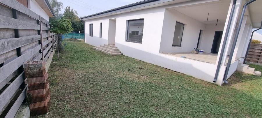 Casă individuală cu 4 camere cu Teren 467 Mp în Samurcași